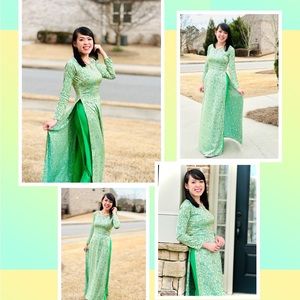 - Vietnamese traditional dress Áo dai Size M